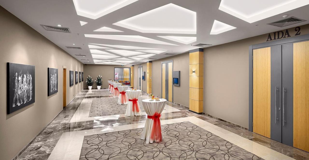 Ramada Plaza By Wyndham Εσκίσεχιρ Εξωτερικό φωτογραφία