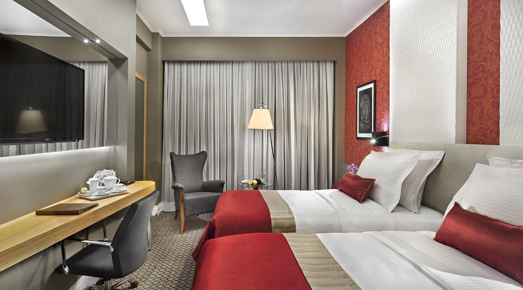 Ramada Plaza By Wyndham Εσκίσεχιρ Εξωτερικό φωτογραφία