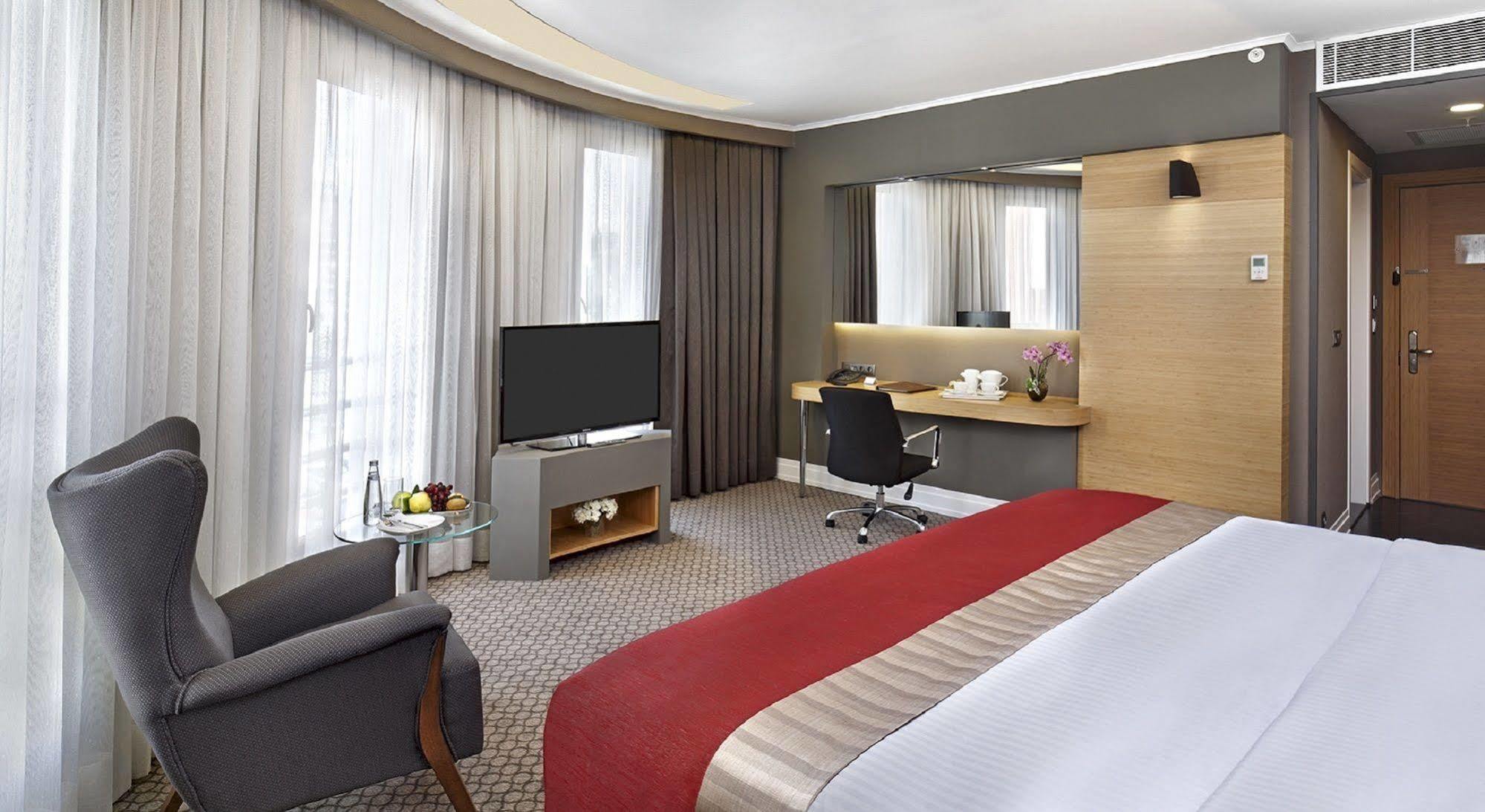 Ramada Plaza By Wyndham Εσκίσεχιρ Εξωτερικό φωτογραφία